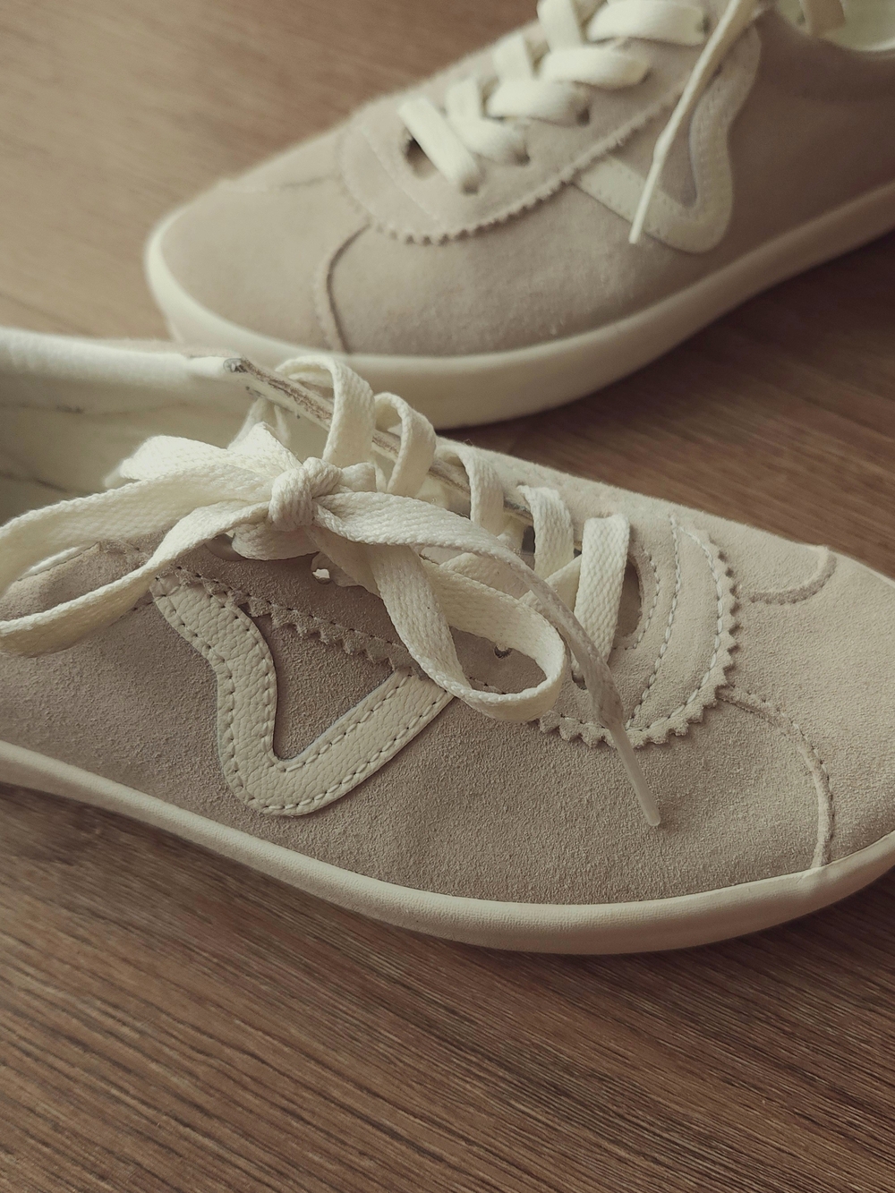 Vans Women's Beige Suede Lace-Up Sneakers